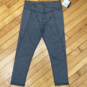 NEW Senita Athletics Capri Leggings Large Charcoal